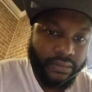 Meet your Posher, Larvelle